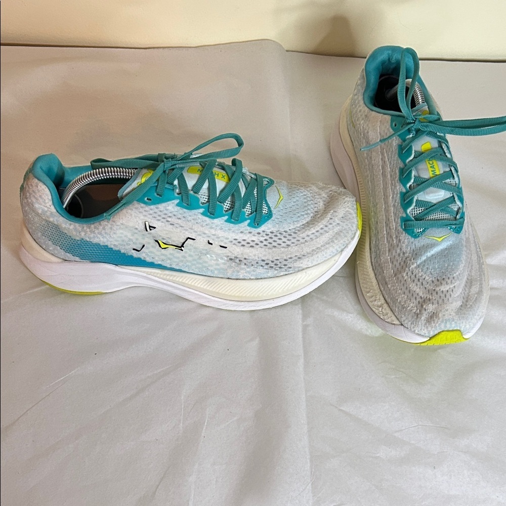 Hoka Mock X Women’s Running Shoe Size 9